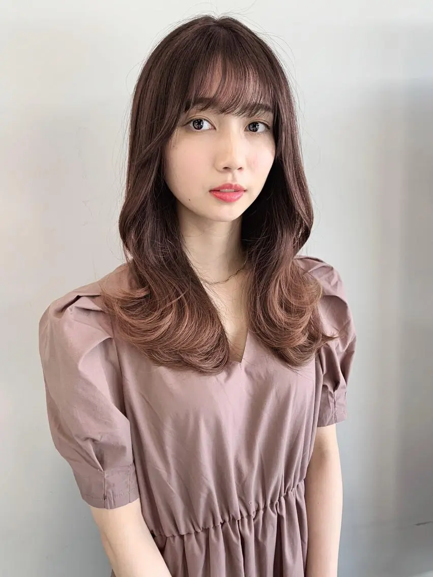 ミディアム カラー ミディアムパーマ ベージュカラー 黒髪 ブリーチ ブルーカラー カット ヘアカラー トリートメント 透明感/オリーブ/ グレージュ/YUKAのヘアスタイル