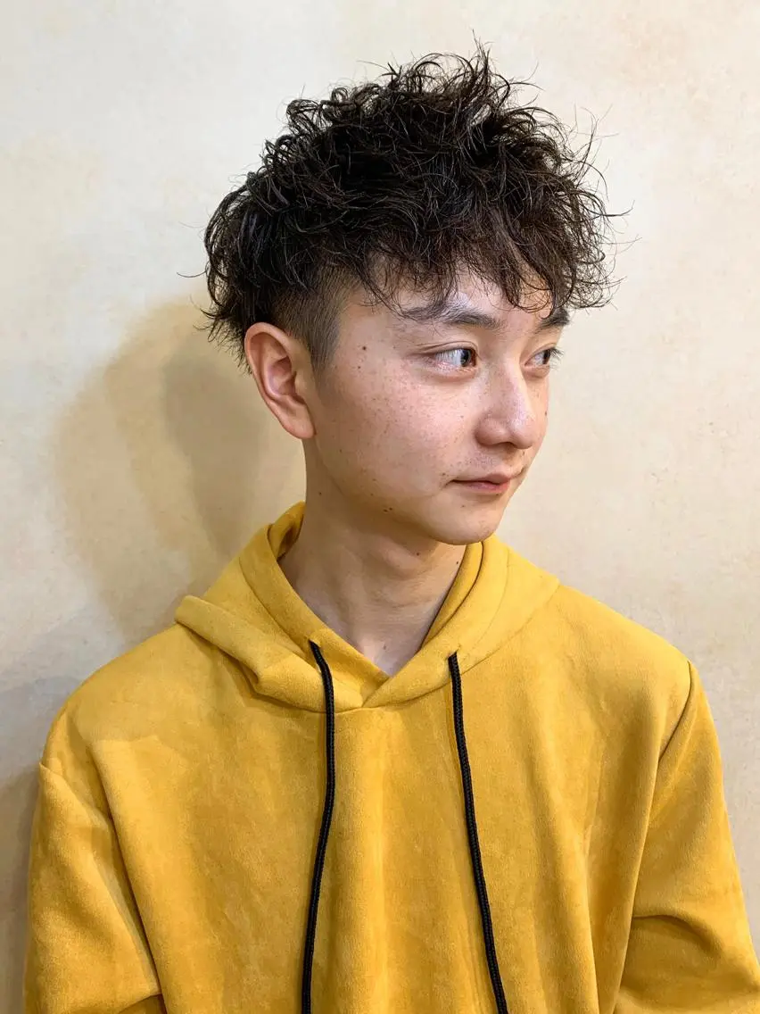 ショート パーマ メンズ カット パーマ 前田 敬太のヘアスタイル