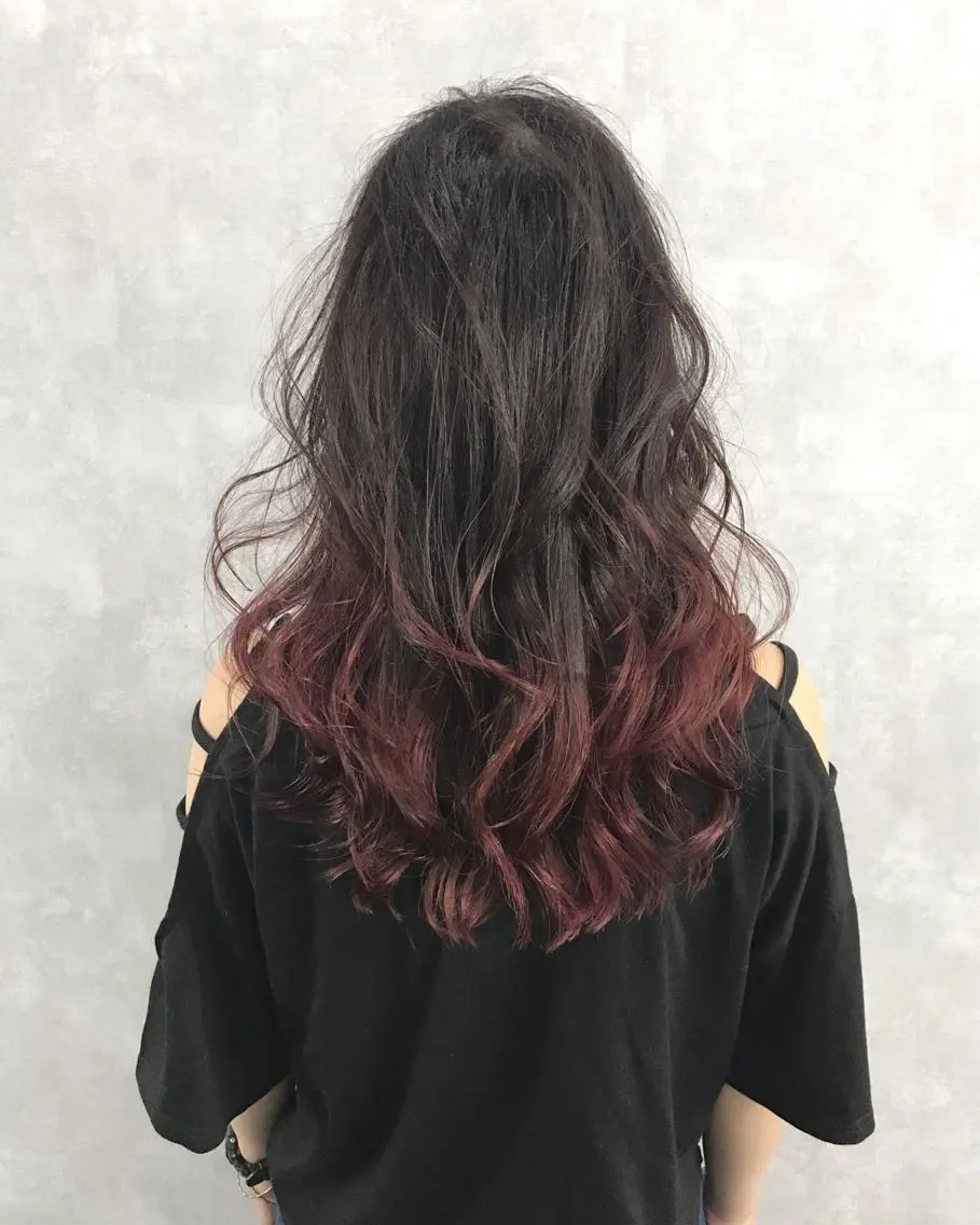 セミロング カラー カシス グラデーションカラー レッドカラー TOMOYA/ ショート、レイヤーのヘアスタイル