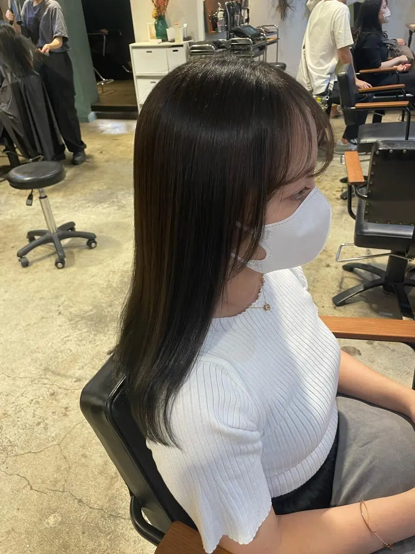 セミロング カット 縮毛矯正 トリートメント ｅｒｉ 🧴🫧のヘアスタイル