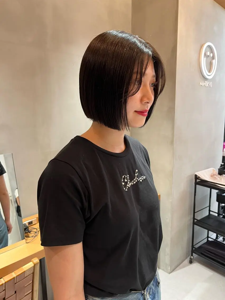 ミディアム カラー カット ヘアカラー トリートメント 縮毛矯正ボブ&顔まわ レイヤー♡TOMOEのヘアスタイル