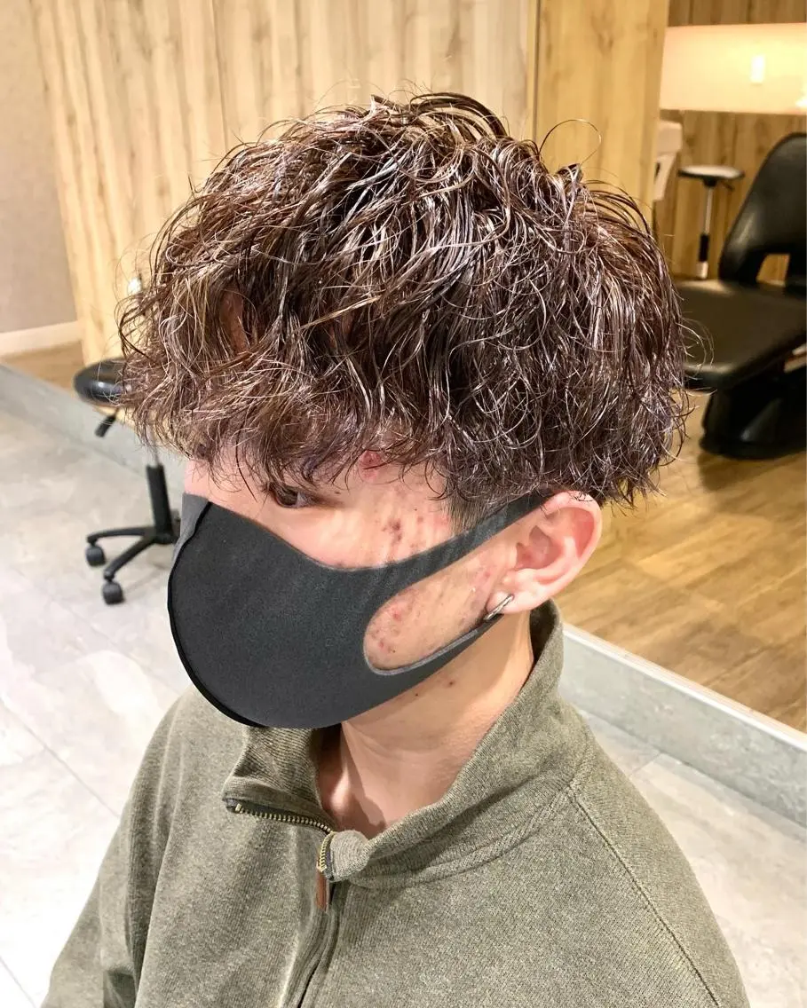ショート パーマ ヘアアレンジ メンズ メンズパーマ メンズツイストパーマ ツイストスパイラルパーマ 波巻きパーマ スパイラルパーマ メンズパーマ職人 加藤 弘貴のヘアスタイル