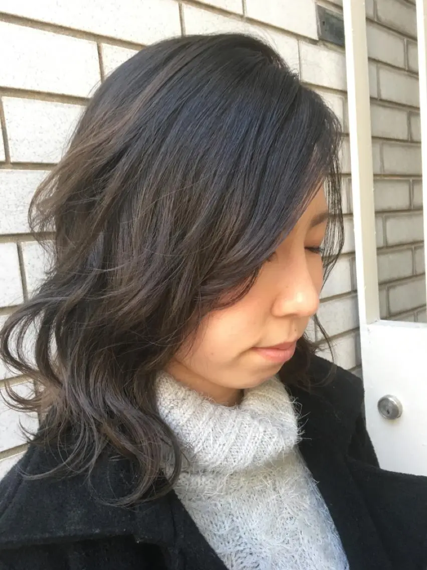 ミディアム 特殊カラー/ブリーチ 道満ゆいなのヘアスタイル