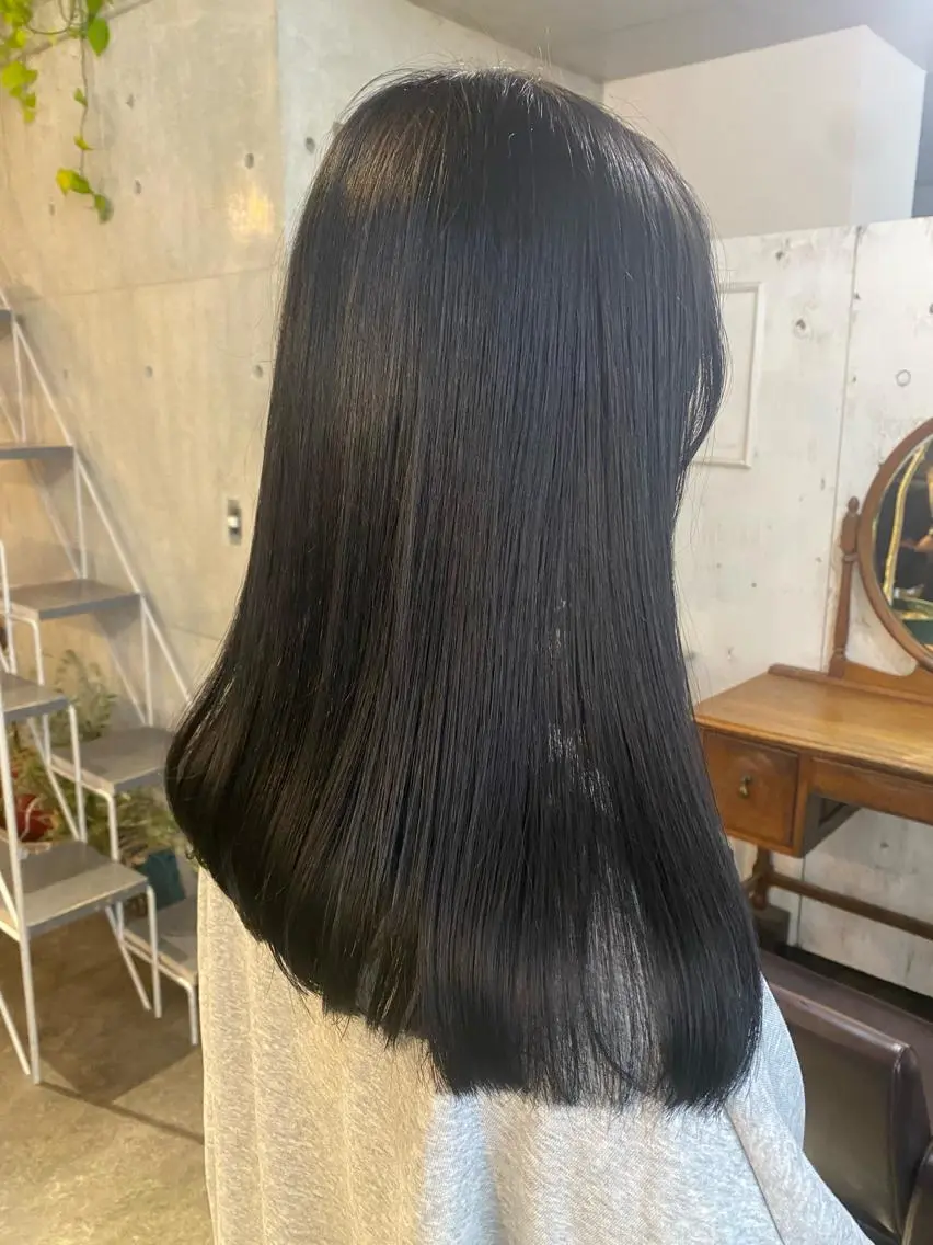 ロング カラー パーマ ヘアアレンジ メンズ キッズ ネイル マツエク・マツパ アイブロウ モリモト サナのヘアスタイル