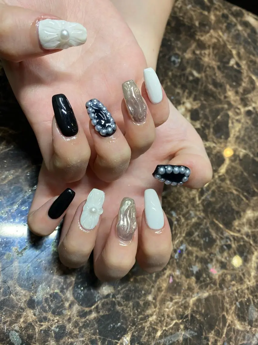 ネイル ハンドネイル IROHA Nail 矢掛萌子のネイルデザイン