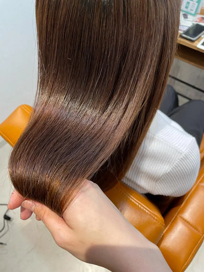 ロング パーマ カット 縮毛矯正 トリートメント 小松崎 結花のヘアスタイル