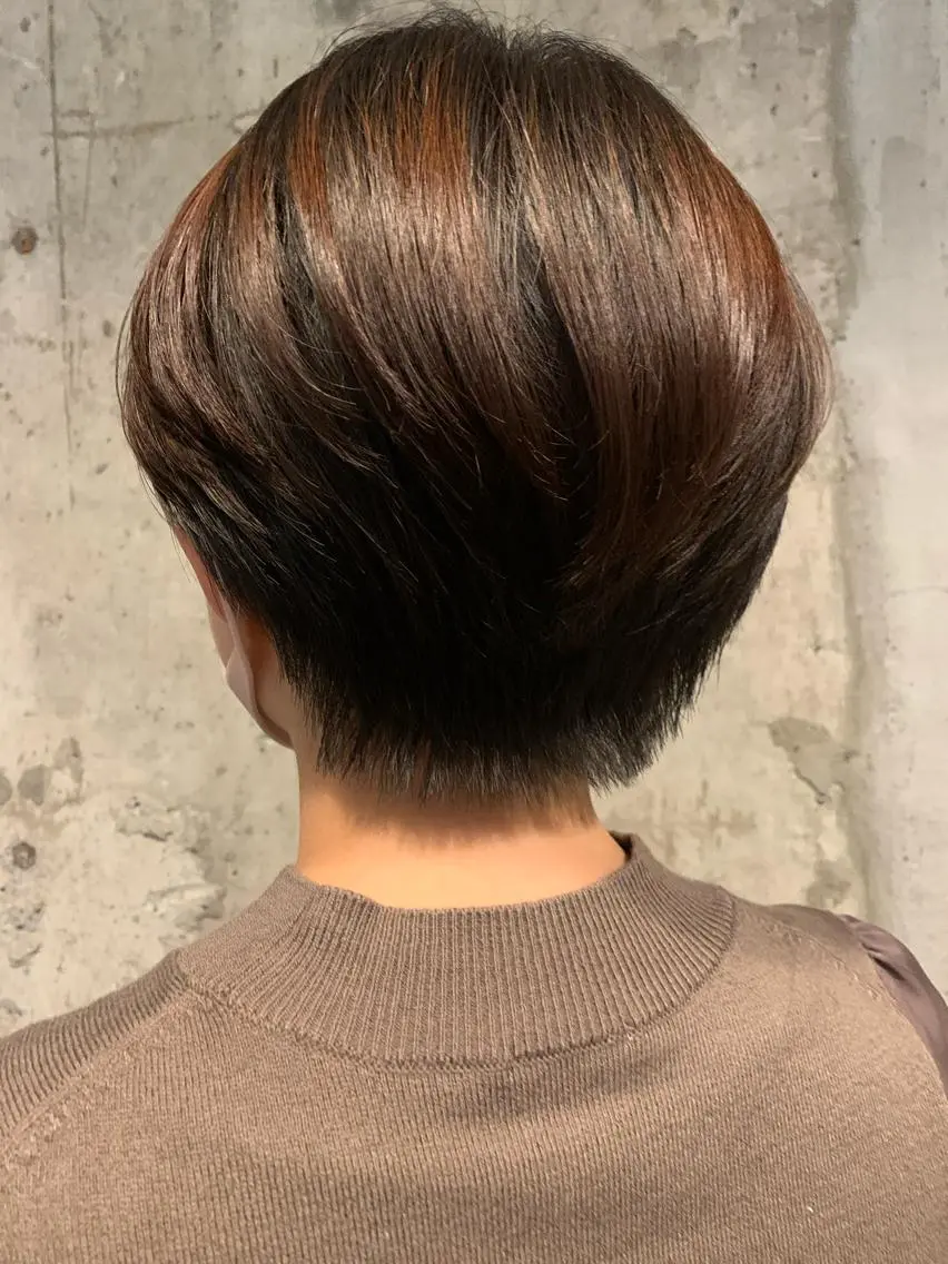 ショート ブリーチなしWカラー /地毛風/小林凪沙のヘアスタイル