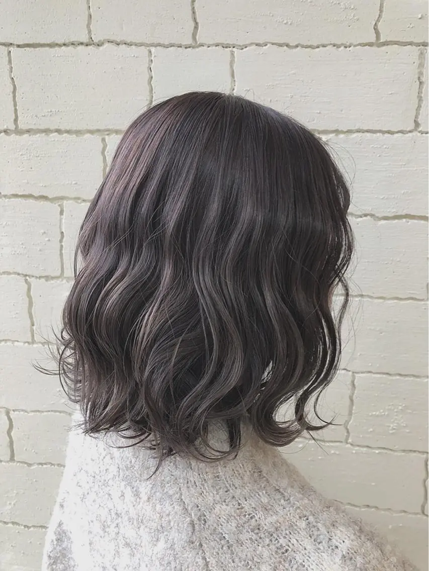 ミディアム カラー ベージュカラー グレージュ ラベンダーカラー 野々山 直貴のヘアスタイル