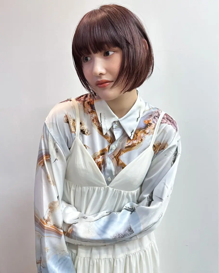ショート カラー ブラウンカラー レッドカラー レッドブラウン ボブ 似合わせカット ケアパーマ喜来雅由のヘアスタイル