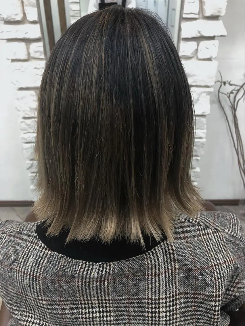 ショート 艶髪/ハイトーン Sherryのヘアスタイル