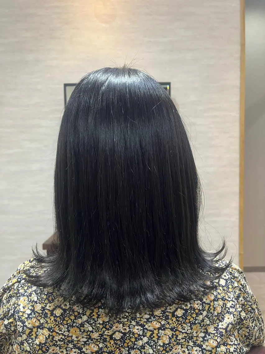 ミディアム カラー 黒髪 ブルーカラー ブルーブラック 🫧ぷる艶カラー🫧 Yuubi🦩のヘアスタイル