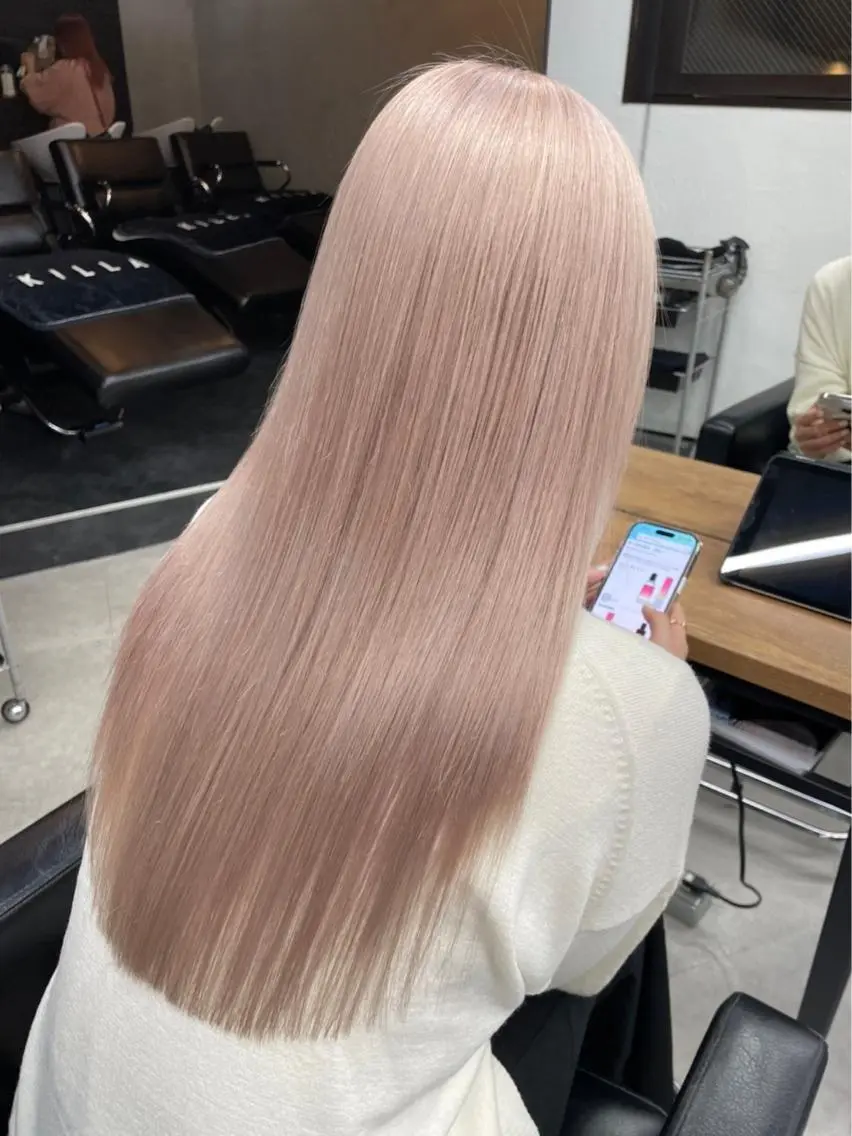 ロング カラー ベージュカラー ハイトーンカラー ハイトーンベージュ カット ヘアカラー トリートメント 🧸艶々韓国ヘア 🧁mizunaのヘアスタイル