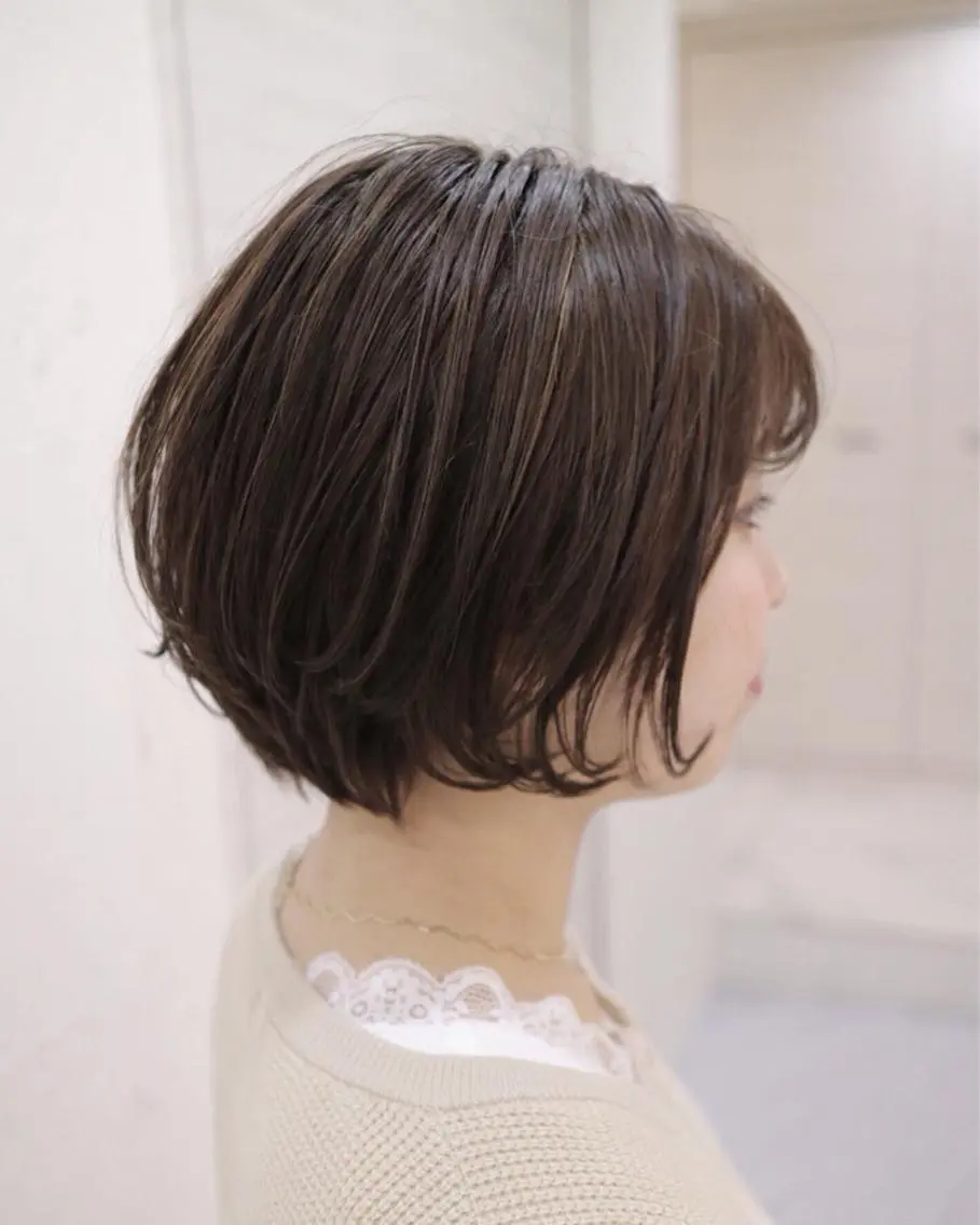 ショート カラー ブルーカラー ブルージュ ハイライトカラー ハイライト 斉藤 貴也のヘアスタイル