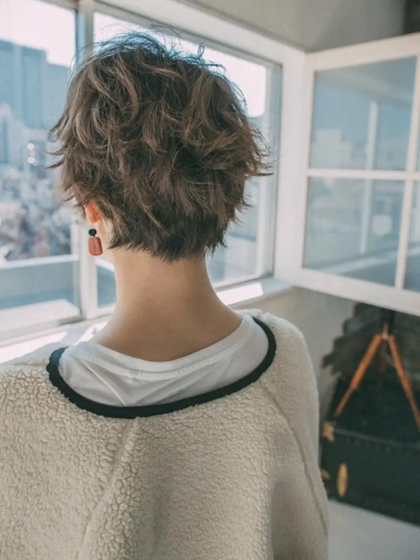 ショート カラー パーマ ヘアアレンジ メンズ キッズ ネイル マツエク・マツパ メンズウルフカット ハンサムショート アディクシーカラー 透明感カラー ボブ 藤井 仁紀のヘアスタイル