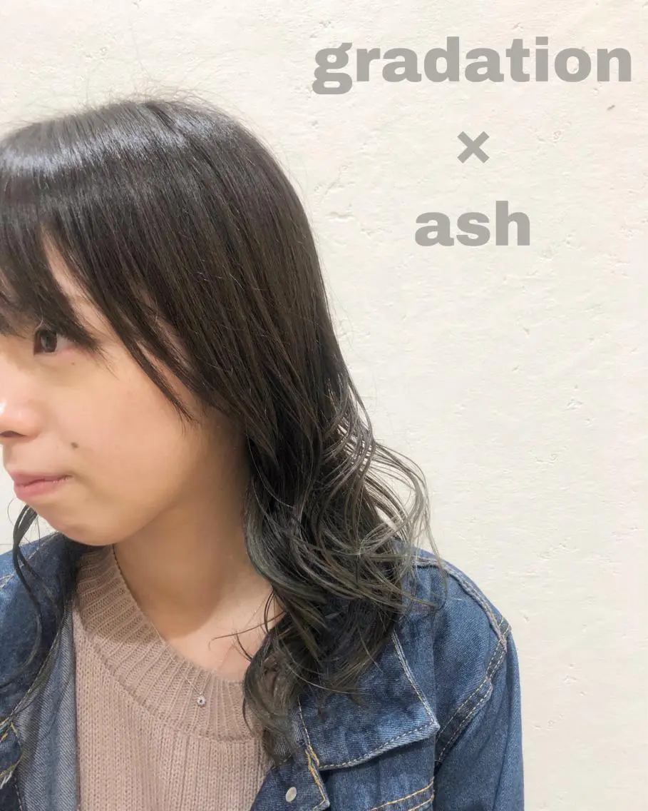 ミディアム 岸田 梓武生のヘアスタイル