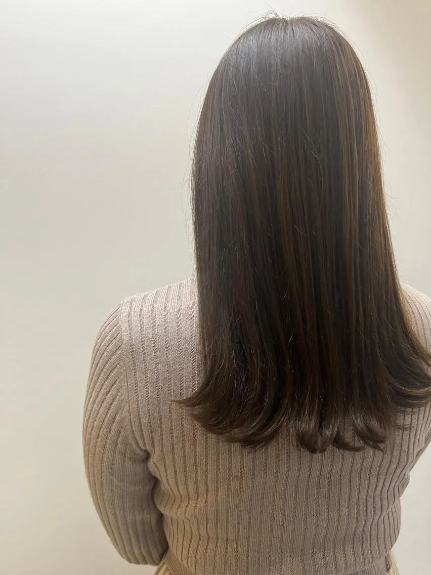 ロング カラー アッシュ アッシュブラウン ブラウンカラー TEMIL HAIR 《まお》のヘアスタイル