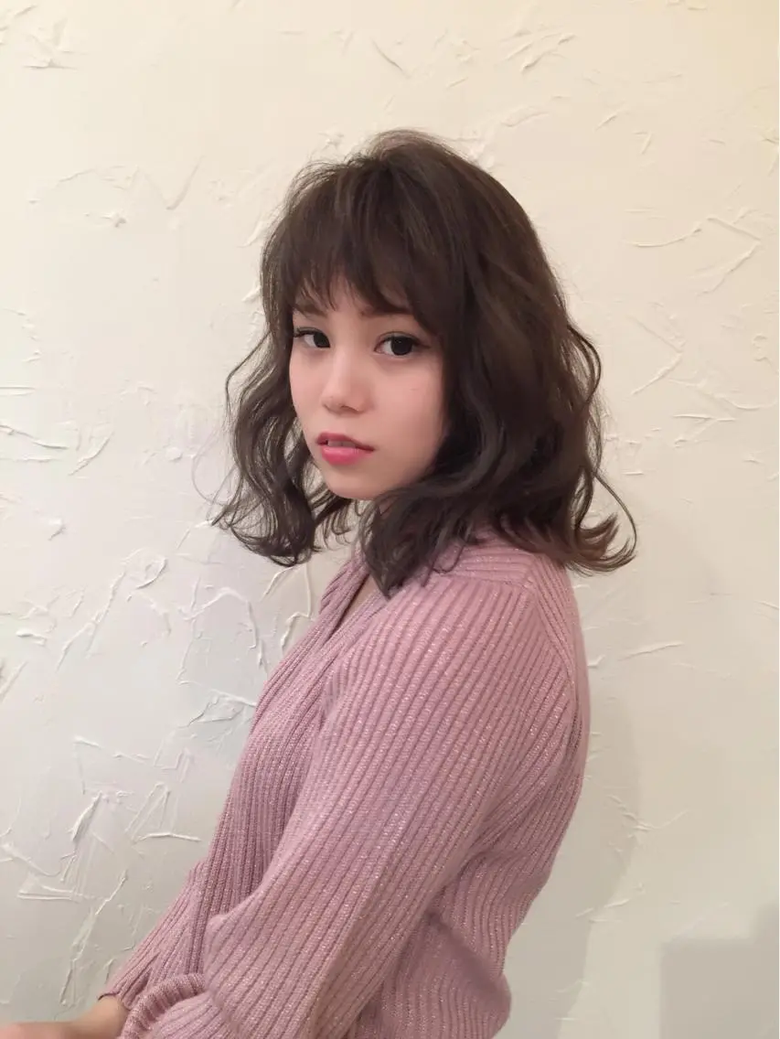 ショート ミディアム セミロング パーマ 伸ばしかけ 外ハネヘア 👑圧倒的カラー👑 佐々木祐希のヘアスタイル