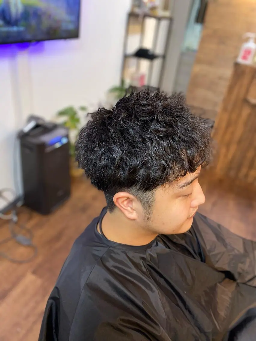 ショート パーマ メンズ カット パーマ トリートメント Luzir⭐︎ GEN⭐︎のヘアスタイル