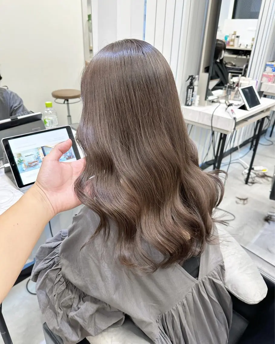 ミディアム カット ヘアカラー トリートメント Hardy ショータのヘアスタイル