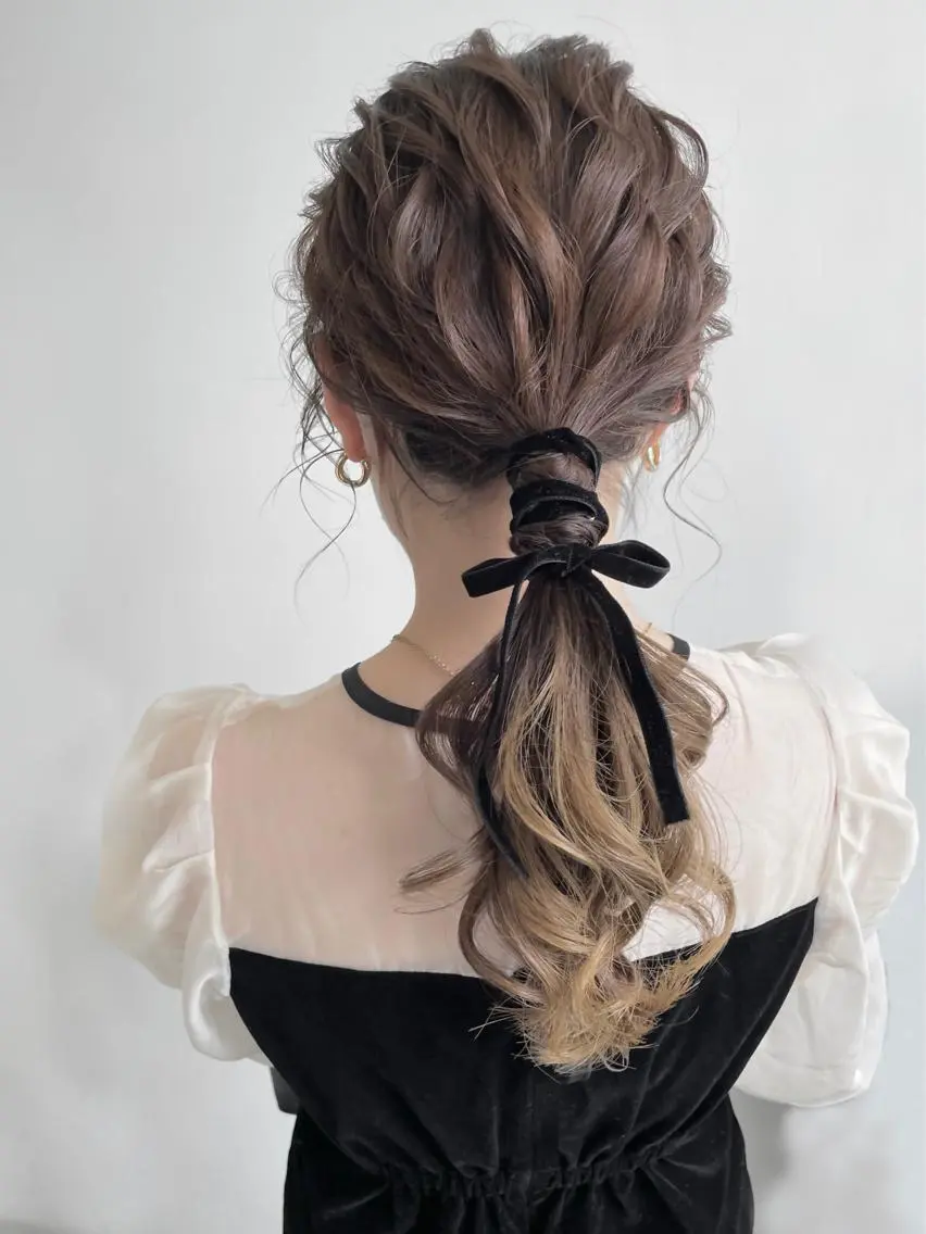 セミロング ヘアアレンジ ヘアメイク new meのヘアスタイル