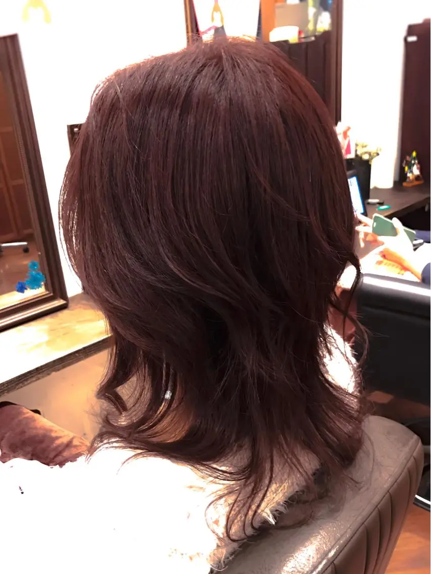 ミディアム アッシュ レイヤーカット カット ヘアカラー トリートメント 小森谷 亮太のヘアスタイル