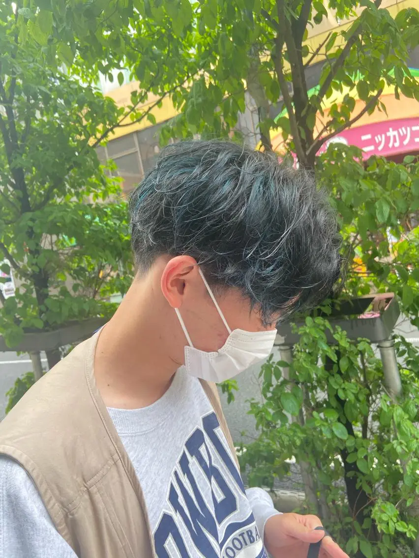 ショート メンズ メンズハイライト ハイライト カット ヘアカラー トリートメント 瀬川 響音のヘアスタイル
