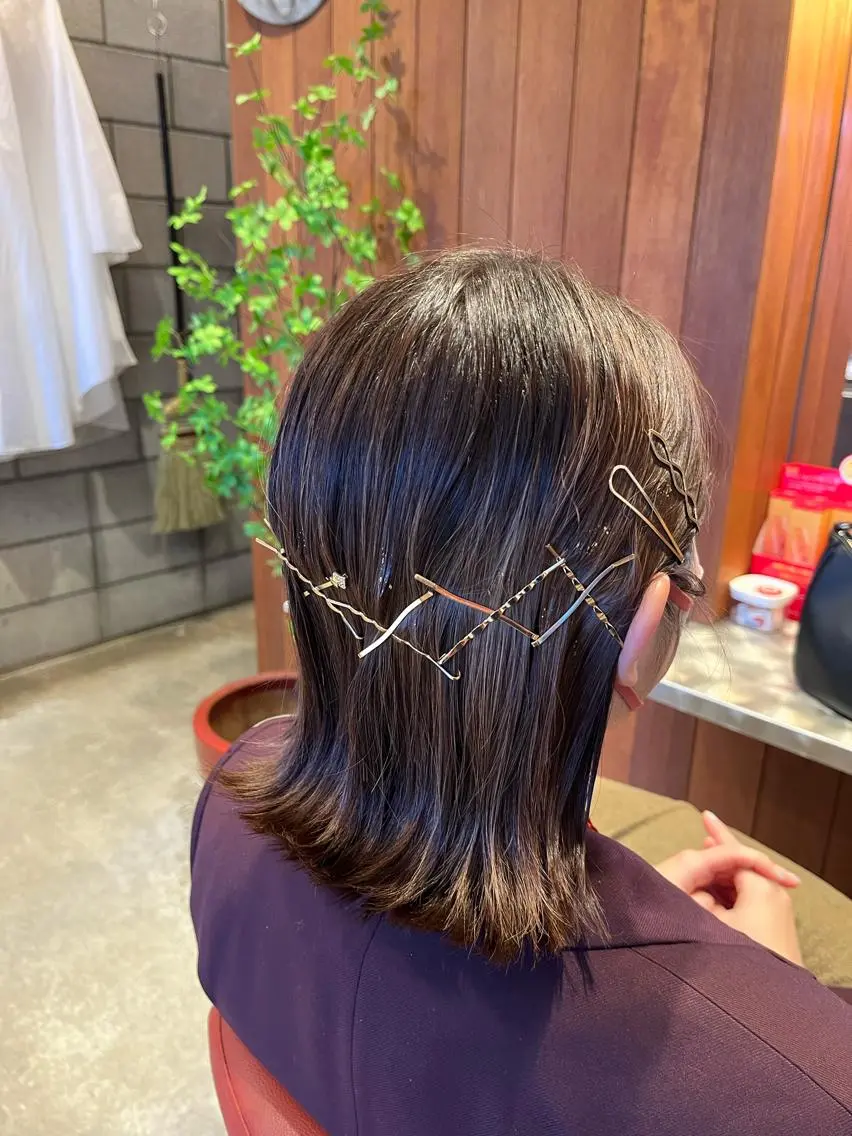 ショート ヘアセット 近 沙織のヘアスタイル