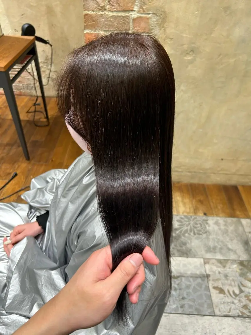 ロング カラー パーマ ブリーチ ケアブリーチ ダブルカラー イヤリングカラー ハイライトカラー カット ヘアカラー 縮毛矯正 トリートメント 銀座✨レイヤーカット 顔まわり/坂本亜裟海のヘアスタイル