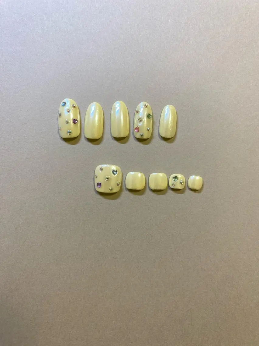 ネイル フットネイル おそろいネイル kokori nailのネイルデザイン