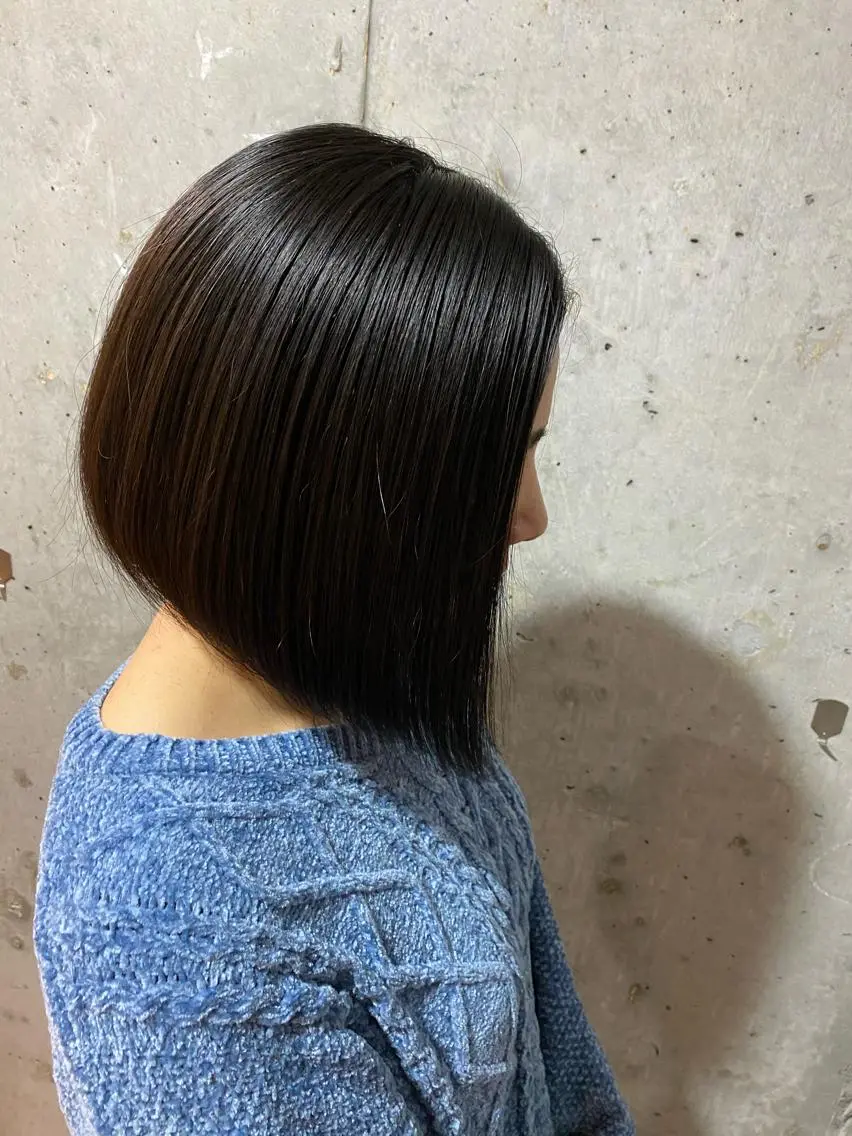ショート カラー 前下がりボブ ボブ シールエクステ 🪽CHIAKIのヘアスタイル