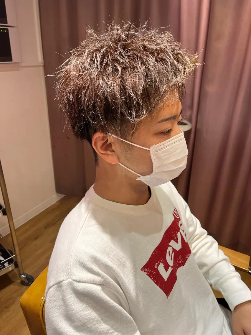 ショート カラー パーマ メンズ メンズハイライト メンズパーマ ハイライトカラー ハイライト カット ヘアカラー AVANCE.難波 店長 松元のヘアスタイル
