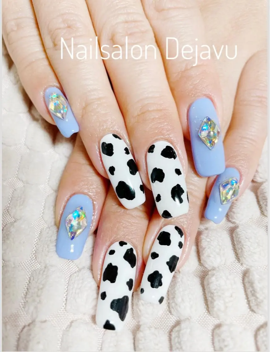 ネイル アートネイル 持ち込み スカルプネイル ストーンネイル Nail salon Dejavu 🌿のネイルデザイン
