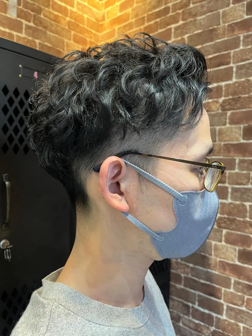 ショート カラー パーマ ヘアアレンジ メンズ キッズ ネイル マツエク・マツパ アイブロウ メンズブリーチ メンズハイライト メンズインナーカラー メンズ韓国風 ブリーチ 久木原 ゆりのヘアスタイル