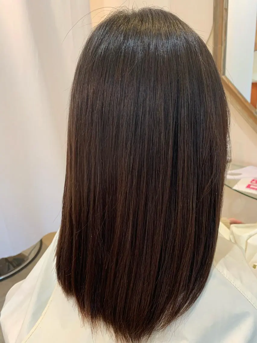 ミディアム 宮下 祐香のヘアスタイル