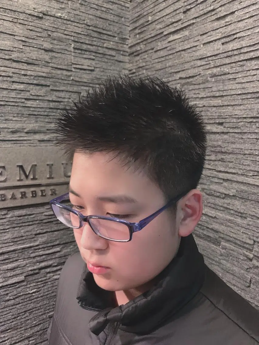 ショート 山内 敢史のヘアスタイル