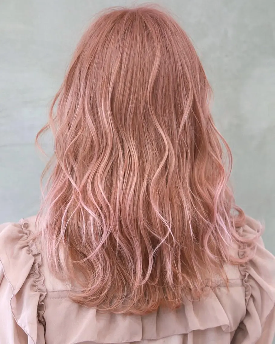 セミロング カラー ピンクカラー シアーピンク ヘアカラー トリートメント 🫧透明感カラー🫧 OIKAWAのヘアスタイル