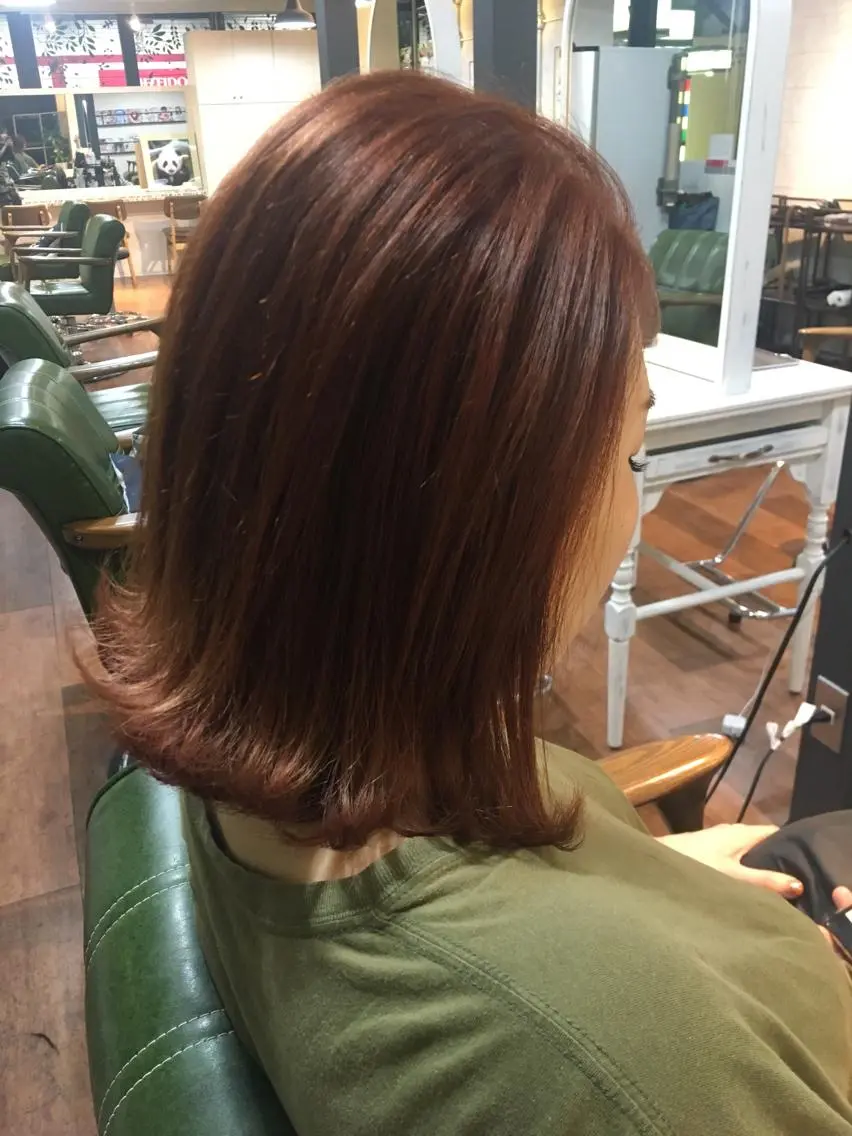 ミディアム カラー 平 ちひろのヘアスタイル