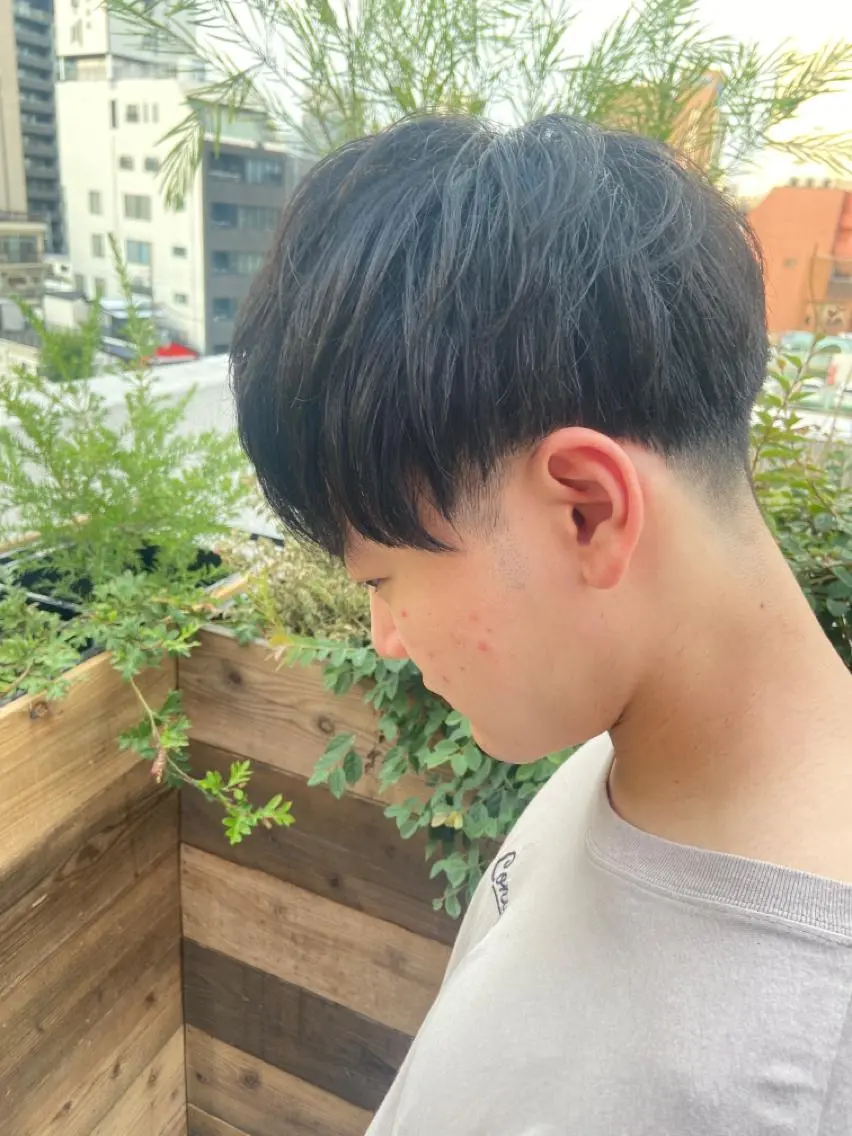 ショート カラー パーマ ヘアアレンジ メンズ キッズ ネイル マツエク・マツパ メンズハイライト メンズインナーカラー メンズ韓国風 学生(メンズ向け) 透明感カラー 久木原 ゆりのヘアスタイル