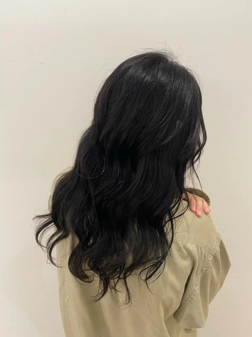 ロング カラー 黒髪 ブルーカラー ブルーブラック 🌿レイヤー/ブリー チ/🌿JINのヘアスタイル
