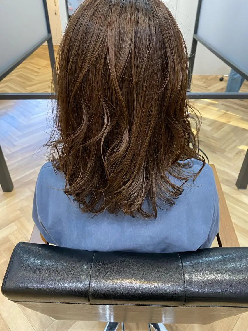 ミディアム カラー 透明感カラー ハイライトカラー ハイライト ヘアカラー トリートメント Zina 札幌 harukaのヘアスタイル