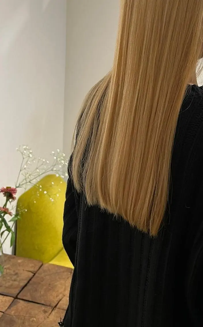 ロング カット yusa🌿レイヤ ー/赤みなしカラーのヘアスタイル