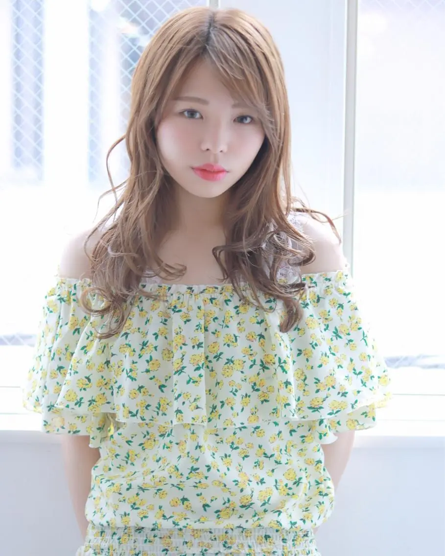 セミロング カラー ベージュカラー 柳澤 興輝のヘアスタイル