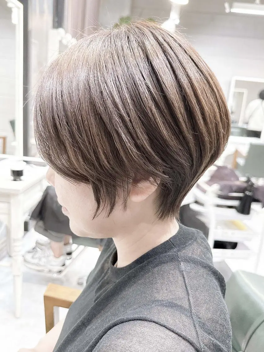 ショート カラー ヘアアレンジ ブリーチ ケアブリーチ 透明感カラー デザインカラー ハイトーンカラー Days 透明感カラーのヘアスタイル