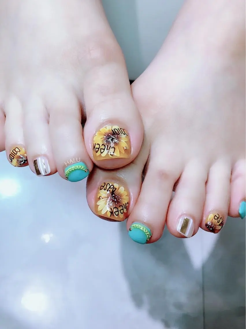 ネイル クリアネイル HALU ハルのネイルデザイン