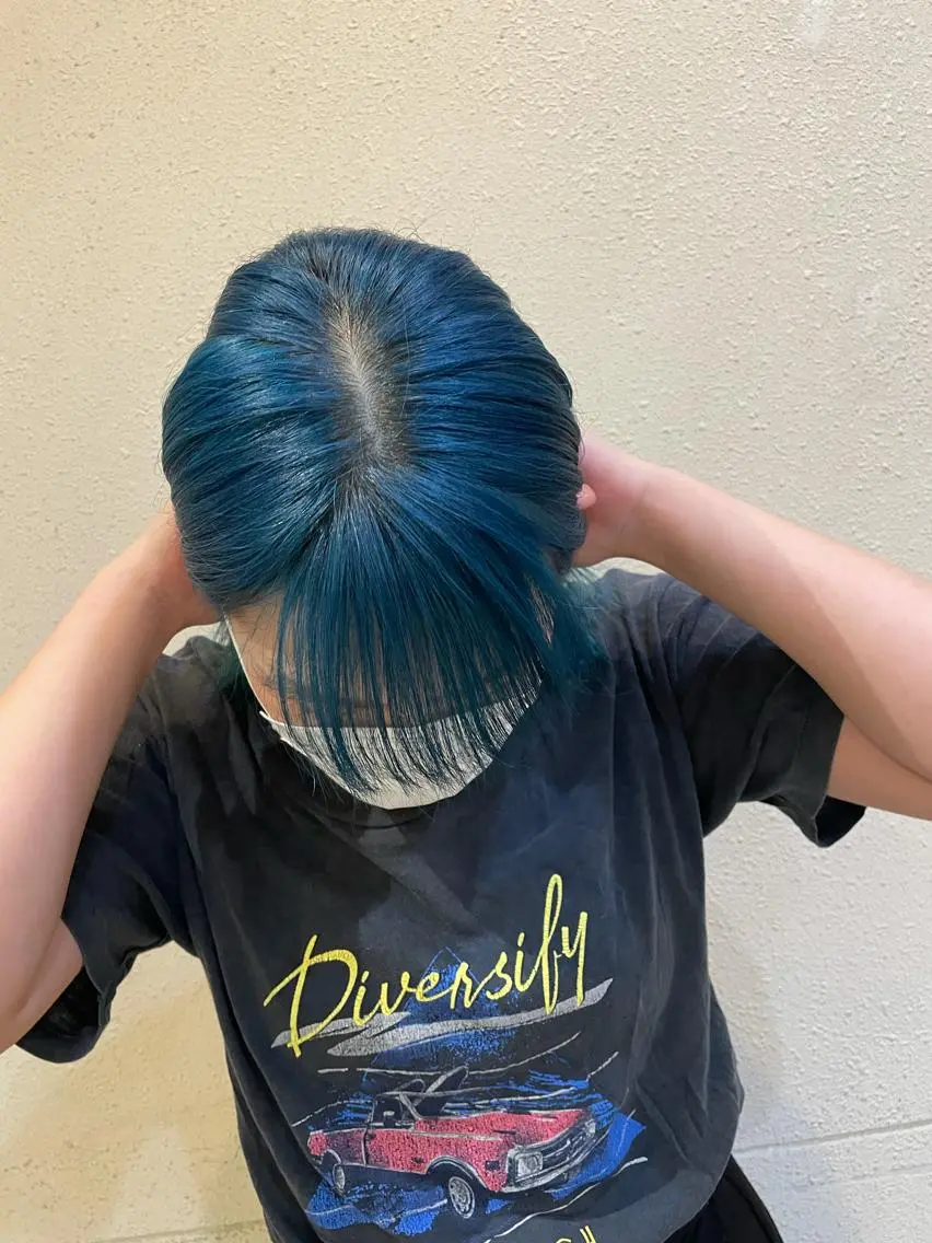 ショート カラー 北川 智海のヘアスタイル