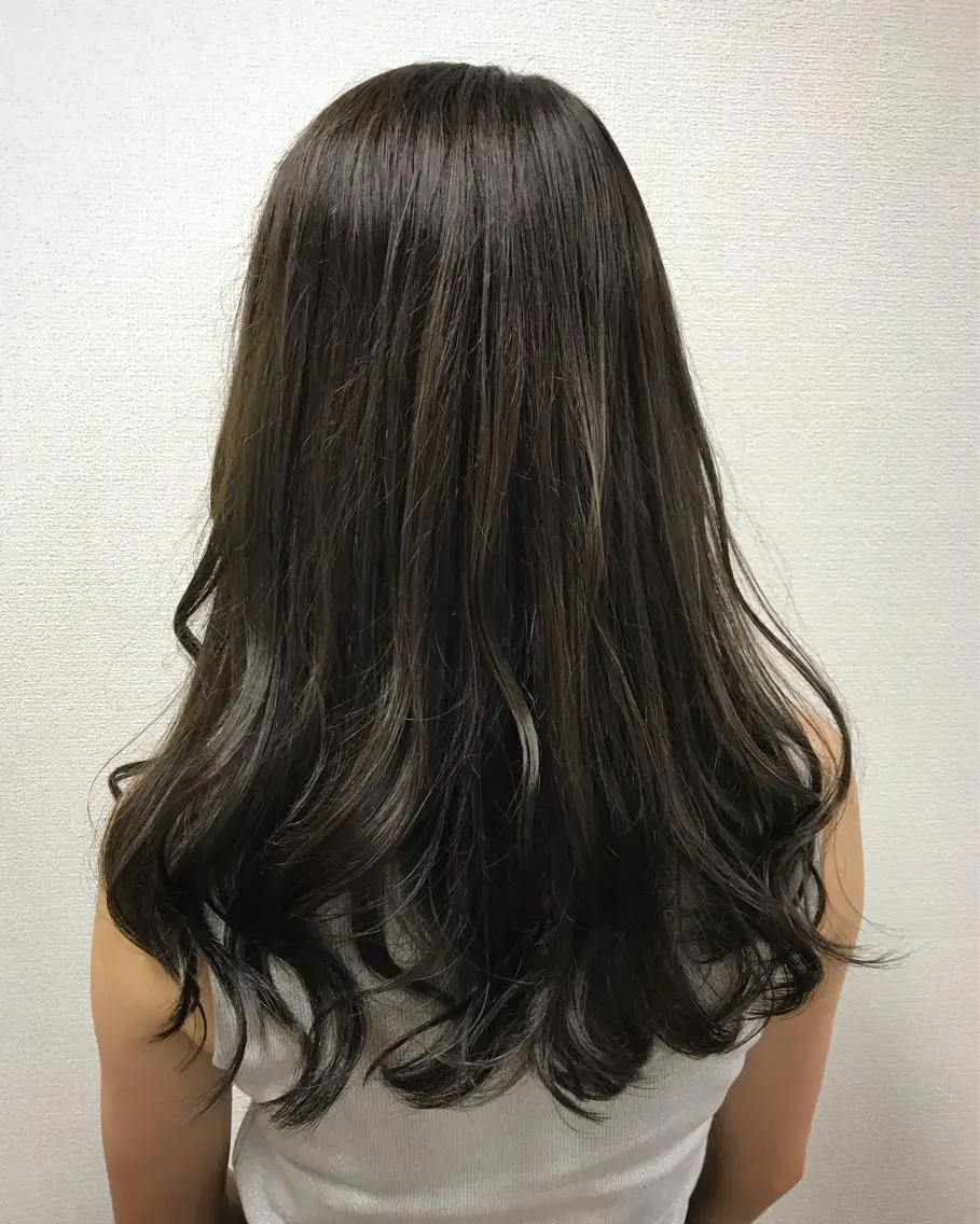 ロング カラー カット ヘアカラー トリートメント 吉森 満俊のヘアスタイル
