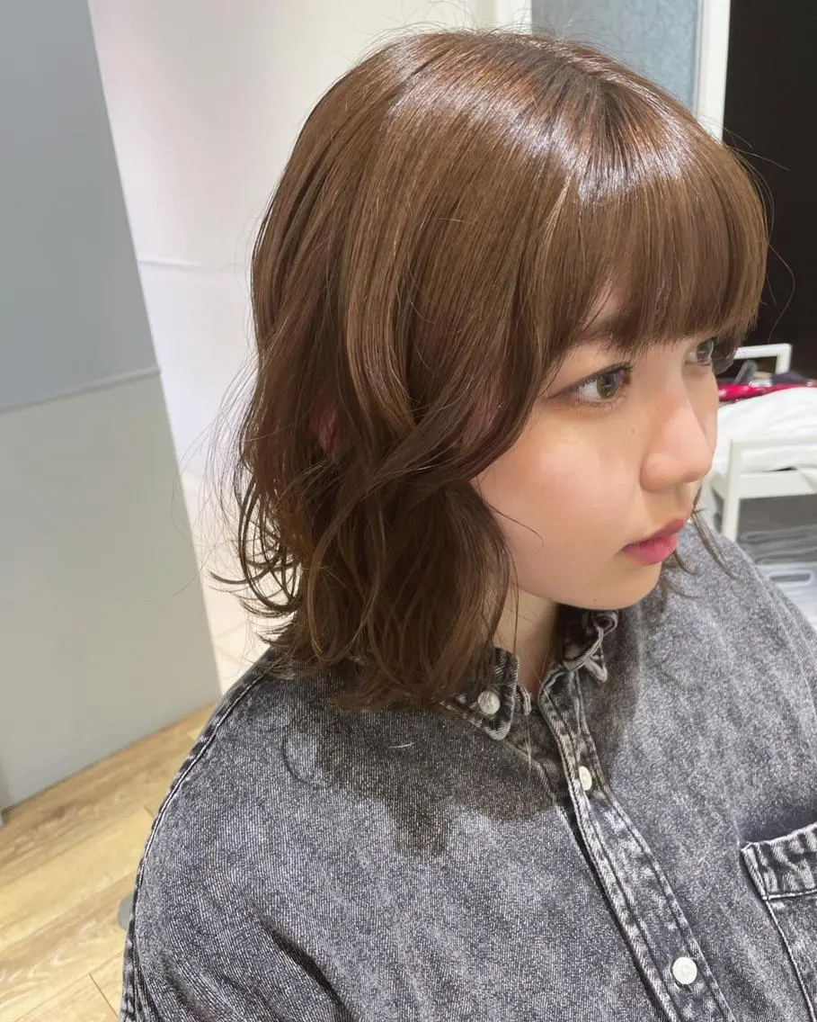 ミディアム カラー パーマ ヘアアレンジ メンズ キッズ ネイル マツエク・マツパ ベージュカラー 髪質改善 🫧垢抜けヘア🫧 SHIORIのヘアスタイル