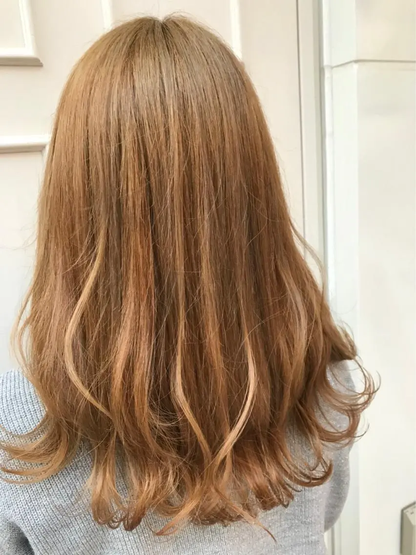 セミロング カラー ベージュカラー ハイライトカラー ハイライト 🫟Blanco🫟 Color&Careのヘアスタイル