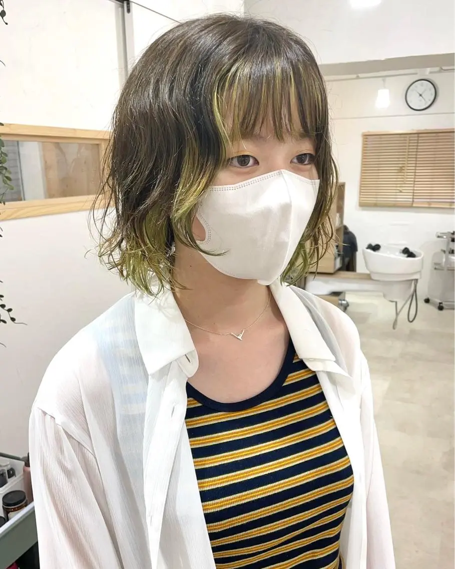 ショート カラー パーマ 切りっぱなしボブ 前下がりボブ 透明感カラー デザインカラー インナーカラー 髪質改善 縮毛矯正/ レイヤー/銀座/本木のヘアスタイル