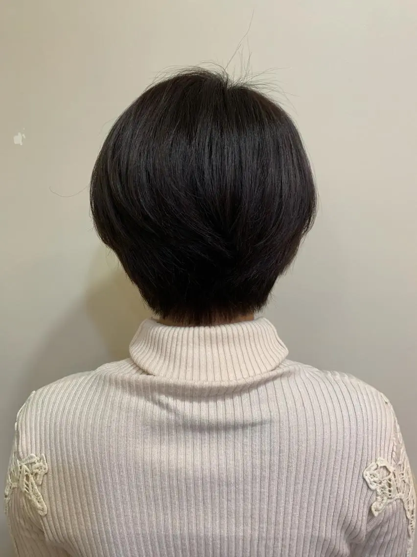 ショート カラー 金村 綾芽のヘアスタイル